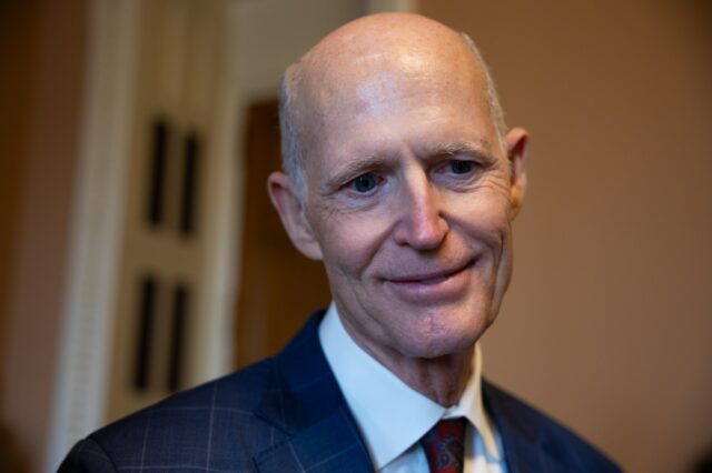 O republicano Rick Scott parece mudar de ideia sobre 'Woke' Disney
