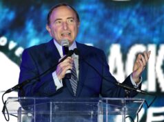 O sistema de playoffs da NHL está quebrado – e precisa ser consertado agora Carolina Hurricanes teammate sticks up for Russians