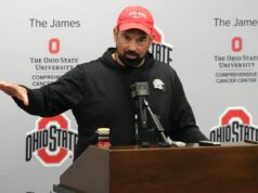 O técnico principal do estado de Ohio, Ryan Day, tem uma mensagem dura para futuros recrutas Ohio State head coach Ryan Day
