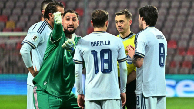O trabalho da `garrafa` italiana: Azzurri perde novamente a vaga na Copa do Mundo da FIFA
