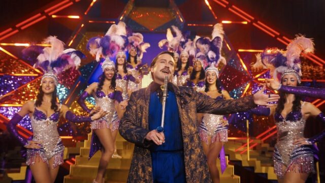 O trailer de Jogos Vorazes: Sunrise on the Reaping provoca o colorido Quarter Quell de Haymitch
