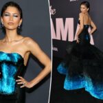 O vestido de penas da estreia de 'The Drama' em Nova York de Zendaya é coberto com 27 tons de 'algo azul'