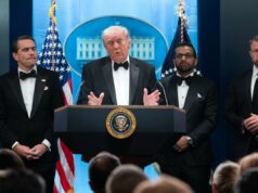 Obama pede rejeição da violência após tiroteio em jantar com correspondentes Obama pede rejeição da violência após tiroteio em jantar com correspondentes