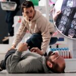 Uma mulher correndo para ajudar um homem que está tendo uma convulsão em uma loja de produtos médicos.