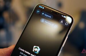 OpenAI pode projetar seu próprio chip para um smartphone com IA Ícones de bate-papo ChatGPT em uma tela inicial