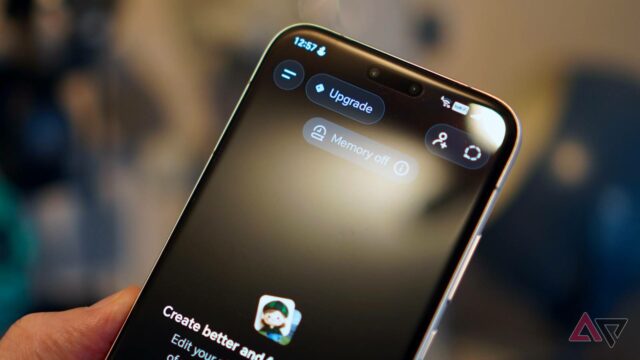 Ícones de bate-papo ChatGPT em uma tela inicial