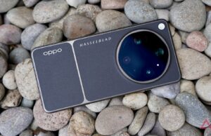 Oppo Find X9 Ultra mostra a todos como é feito o design do telefone com câmera, com um efeito espetacular Um smartphone com o texto MACRO no fundo e elementos de lente óptica estilizados.