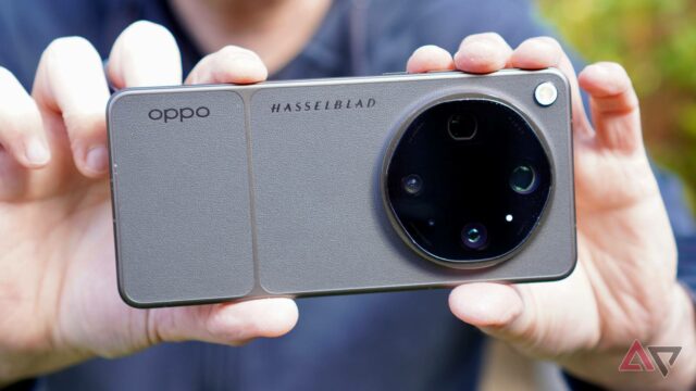 Um Oppo Find N6 aberto