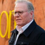 Os acionistas da Warner Bros. Discovery aprovam esmagadoramente o Megadeal da Paramount, mas votam contra pacotes de pagamento de saída para Zaslav e outros executivos