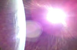 Os astronautas do Artemis II revelam uma terrível mensagem de alerta que receberam quando sua espaçonave passou do “ponto sem retorno” em sua viagem à lua A vista da espaçonave enquanto ela realizava a injeção translunar, empurrando a cápsula Orion em direção à lua