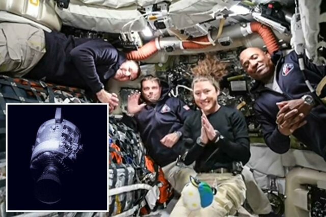 Os astronautas do Artemis II viajam mais longe da Terra Os astronautas do Artemis II viajam mais longe da Terra do que qualquer ser humano na história, quebrando o recorde da Apollo 13 estabelecido há mais de 50 anos