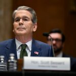 Os bancos dos EUA deixaram de adivinhar o escopo da ordem iminente nos dados de cidadania