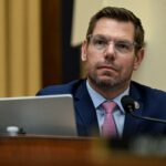 O representante dos EUA, Eric Swalwell (D-CA), participa de uma audiência do Comitê Judiciário da Câmara.