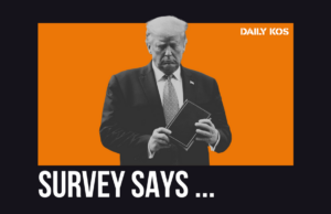 Os evangélicos brancos estão irritados com Trump – mas há um problema O ex-presidente republicano candidato à presidência Donald Trump recebe oração com a pastora Paula White durante a Cúpula Nacional de Fé na Igreja Worship With Wonders, segunda-feira, 28 de outubro de 2024, em Powder Springs, Geórgia.