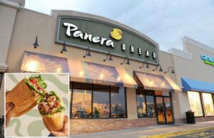 Os funcionários da Panera consideram o novo item do menu um “grande desperdício”, enquanto os clientes questionam o valor Exterior de um restaurante Panera Bread com placa e toldos, próximo a uma loja Carter's.