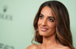 Os jeans cool-girl de Amal Clooney farão suas pernas parecerem longas Getty ImagesAmal Clooney