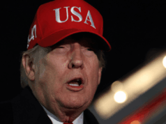 Os piores marcos eleitorais do ano para Donald Trump até agora President Donald Trump speaks the the media after disembarking from Air Force One on April 12, 2026 at Joint Base Andrews, Maryland.