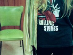 Os produtos da turnê vintage dos Rolling Stones ganham uma nova vida nesta coleção streetwear de edição limitada Os produtos da turnê vintage dos Rolling Stones ganham uma nova vida nesta coleção streetwear de edição limitada