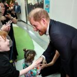 O príncipe Harry compartilhou uma conversa doce com um jovem fã na Austrália quando notou seu cabelo ruivo ardente enquanto dizia ao menino 'Os ruivos dominam!'