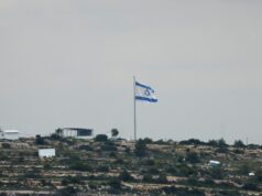 Palestinos horrorizados quando Israel aprova assentamentos na Cisjordânia ocupada Palestinos horrorizados quando Israel aprova assentamentos na Cisjordânia ocupada