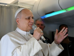 Papa Leão afasta o colapso blasfemo de Trump Papa Leão afasta o colapso blasfemo de Trump