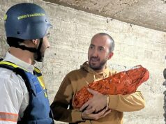 Paramédico israelense faz parto de bebê e leva-o às pressas para abrigo antiaéreo durante ataque no Irã Paramédico israelense faz parto de bebê e leva-o às pressas para abrigo antiaéreo durante ataque no Irã