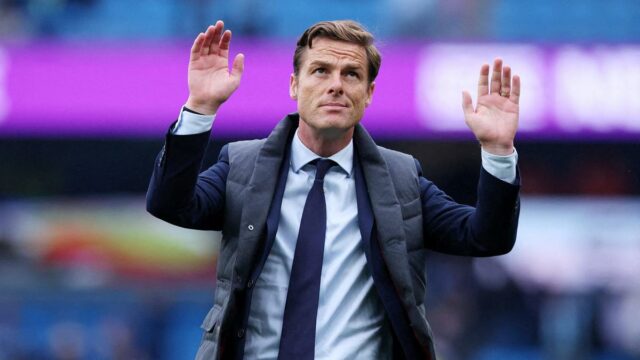 Parker deixa Burnley por consentimento mútuo após rebaixamento da Premier League
