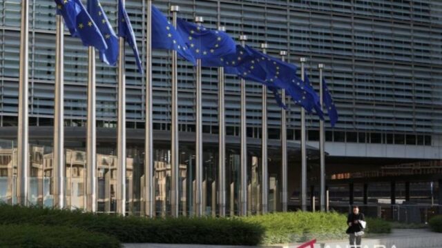 Pasokan Menipis, Eropa Siaga Hadapi Krisis Energi
