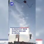 Passeio de estilingue se encaixa no ar