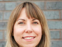 Pastor democrata de Iowa concorrendo ao Congresso: 11 de setembro me ensinou sobre ‘fanatismo anti-muçulmano’ Pastor democrata de Iowa concorrendo ao Congresso: 11 de setembro me ensinou sobre 'fanatismo anti-muçulmano'