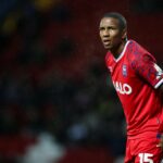 Patrice Evra lidera homenagens enquanto a ex-estrela do Man Utd Ashley Young anuncia aposentadoria