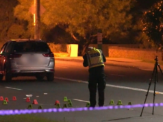 Pedestre morto ao tentar atravessar quatro faixas de trânsito em Perth Pedestre morto ao tentar atravessar quatro faixas de trânsito em Perth