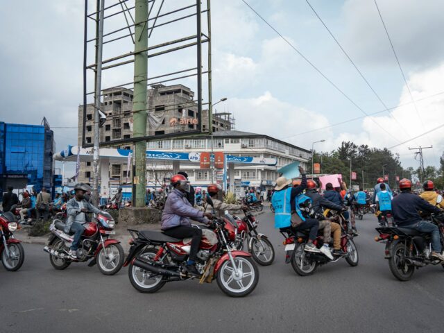 Pelo menos 43 pessoas mortas em ataque das ADF no nordeste da República Democrática do Congo, afirma o exército
