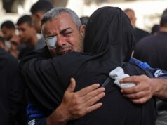 Pelo menos quatro pessoas mortas em ataques israelenses em Gaza, apesar do ‘cessar-fogo’ Pelo menos quatro pessoas mortas em ataques israelenses em Gaza, apesar do 'cessar-fogo'