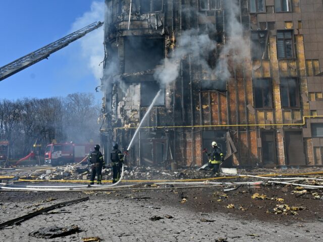 Pelo menos quatro pessoas mortas em ataques russos na Ucrânia Pelo menos quatro pessoas mortas em ataques russos na Ucrânia