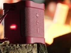 Perfeito para a praia, piscina ou parque, este alto-falante portátil Skullcandy está à venda por apenas US $ 33 no momento Perfeito para a praia, piscina ou parque, este alto-falante portátil Skullcandy está à venda por apenas US $ 33 no momento