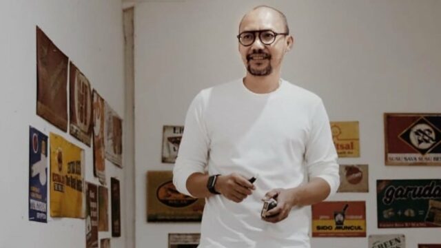 Perfil de Yoyo Padi Mantan Suami Rossa, baterista Legendaris Era 90-an
