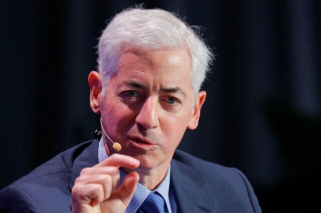 Bill Ackman, fundador e CEO da Pershing Square Capital Management, falando.