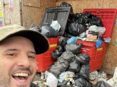 Personal trainer, 43 anos, saiu ‘furioso’ depois que o conselho o multou em £ 600 por ‘despejar’ envelope ‘desarrumado por moradores de rua que vasculharam latas de lixo’ Robb McGeary, 43 anos, pensou que estava agindo de forma responsável quando jogou um envelope no lixo do lado de fora de seu complexo de apartamentos em Ealing, oeste de Londres.