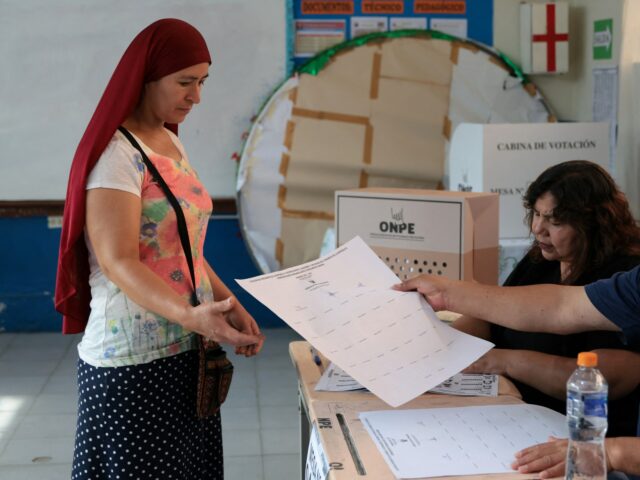 Peru vota para nono presidente em menos de uma década Peru vota para nono presidente em menos de uma década