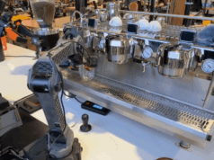 Physical Intelligence, uma startup de robótica, diz que seu novo cérebro robótico pode descobrir tarefas que nunca foi ensinado Physical Intelligence, uma startup de robótica, diz que seu novo cérebro robótico pode descobrir tarefas que nunca foi ensinado