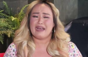 Pinkan Mambo Nangis Haru Dibantu Ivan Gunawan Biar Bisa Manggung Lagi Pinkan Mambo Nangis Haru Dibantu Ivan Gunawan Biar Bisa Manggung Lagi