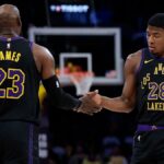 Playoffs da NBA: Trail Blazers surpreendem os Spurs após lesão de Wembanyama; LeBron James brilha nas vitórias do Lakers