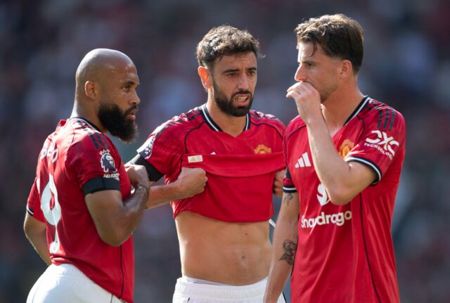 Por que Michael Carrick precisa do 'plano B' para bloqueio profundo e como o enigma da dupla do Man Utd tem resposta - opinião
