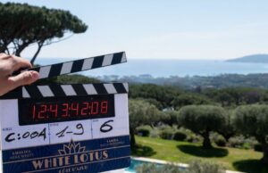 Por que ‘White Lotus’ escolheu a França após um encontro com um garçom de Cannes; Temporada 4 definida para explorar fama e arte Por que 'White Lotus' escolheu a França após um encontro com um garçom de Cannes; Temporada 4 definida para explorar fama e arte