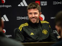 Por que a lenda do Man Utd quer Michael Carrick como próximo técnico permanente, à frente de um ‘estrategista incrível ou grande nome’ Por que a lenda do Man Utd quer Michael Carrick como próximo técnico permanente, à frente de um 'estrategista incrível ou grande nome'