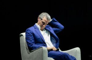 Por que os californianos estão saindo – e o que Gavin Newsom está gastando US$ 19 milhões para esconder Governador Gavin Newsom falando em entrevista coletiva em San Lorenzo, Califórnia.