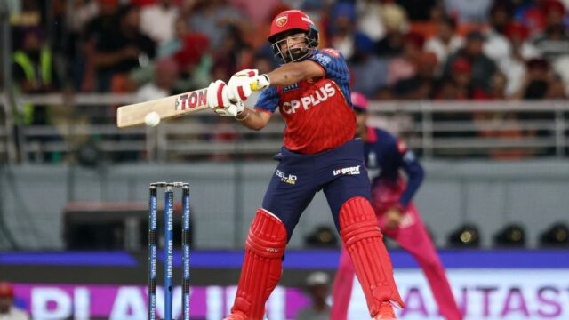 Por que os jogadores do Punjab Kings estão usando braçadeiras pretas durante a partida do IPL 2026 contra o Rajasthan Royals?
