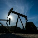 Preços do petróleo sobem apesar da proposta do Irão de reabrir o Estreito de Ormuz