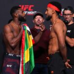 Os oponentes Aljamain Sterling e Youssef Zalal do Marrocos se enfrentam durante a pesagem do UFC no Meta APEX em 24 de abril de 2026 em Las Vegas, Nevada.